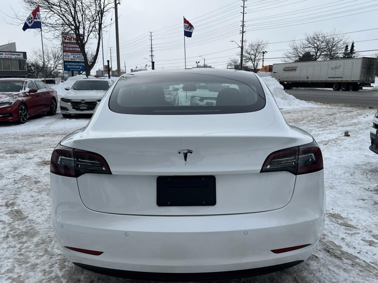 2021 Tesla Model 3 SR PLUS Pearl White Pano Roof / Leather / Blind Sp Photo