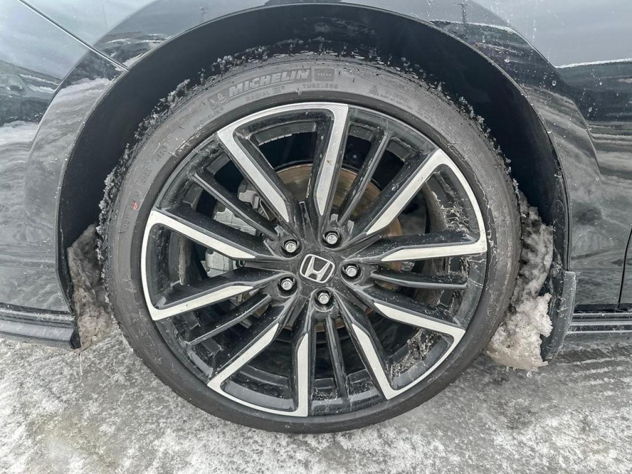 2025 Honda Accord Hybrid TOURING Photo