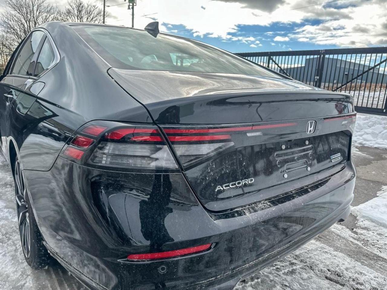 2025 Honda Accord Hybrid TOURING Photo