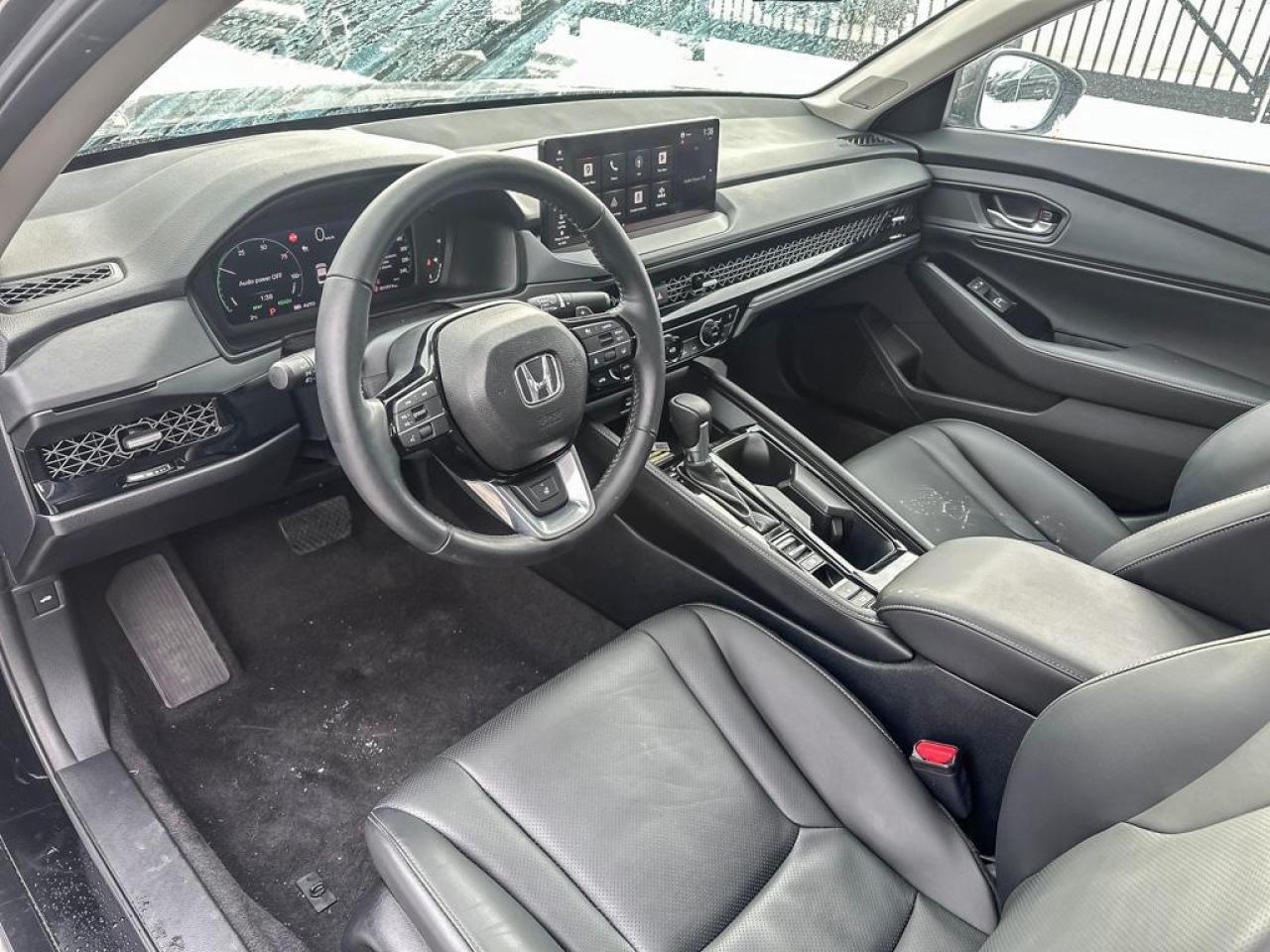 2025 Honda Accord Hybrid TOURING Photo