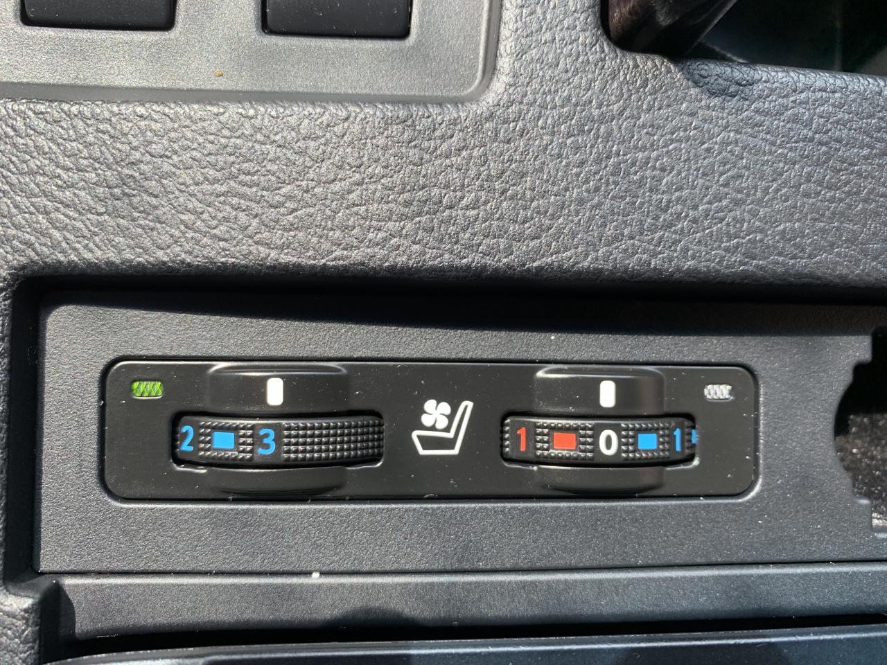 2013 Lexus RX 350 AWD / F Sport / NAVI / S ROOF / LEATHER / CAMERA Photo