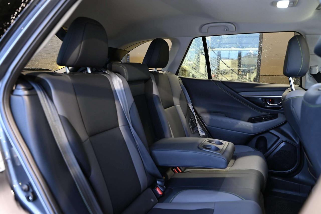 2024 Subaru Outback 1-OWNER /ONYX PKG/ AWD/ PWR SEAT Photo