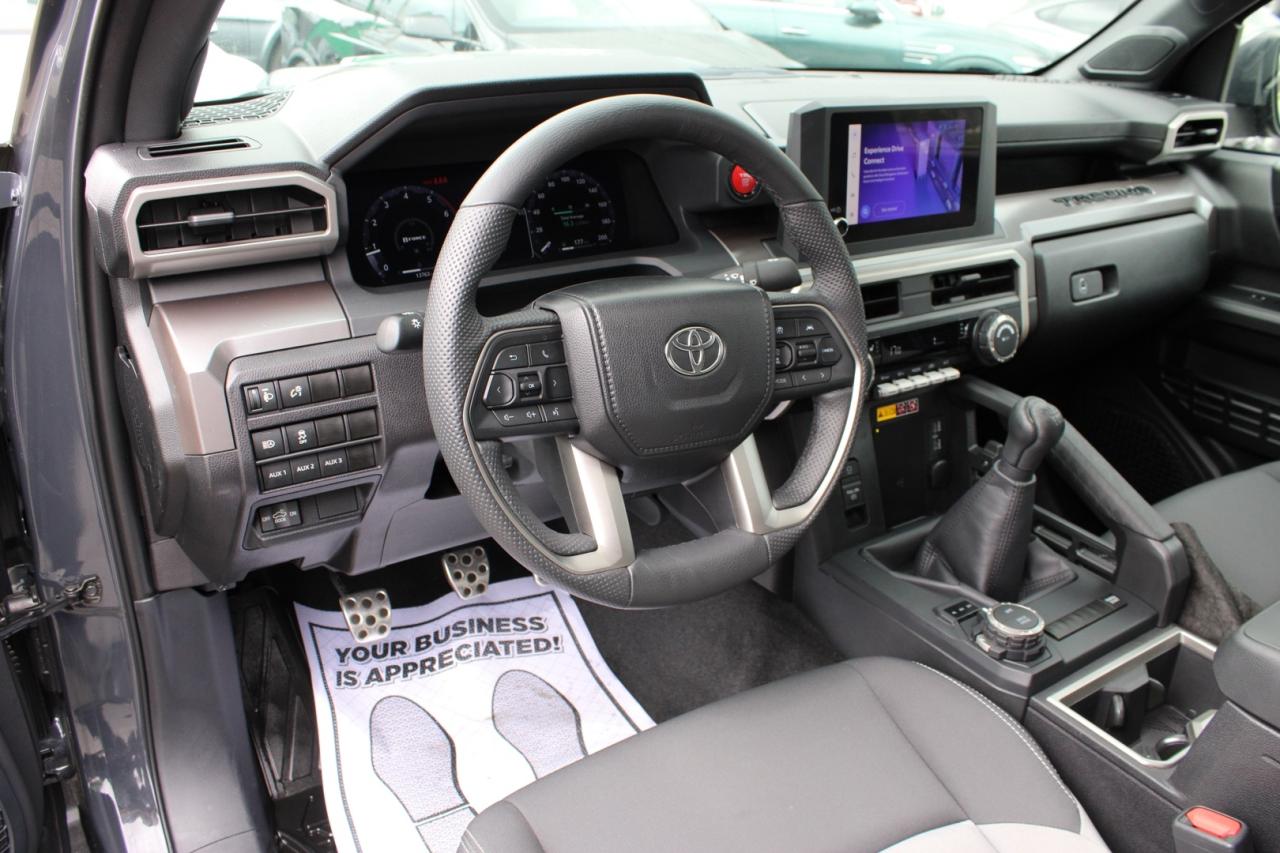 2024 Toyota Tacoma TRD Sport Double Cab 4WD 6 Speed Manual No Acciden Photo