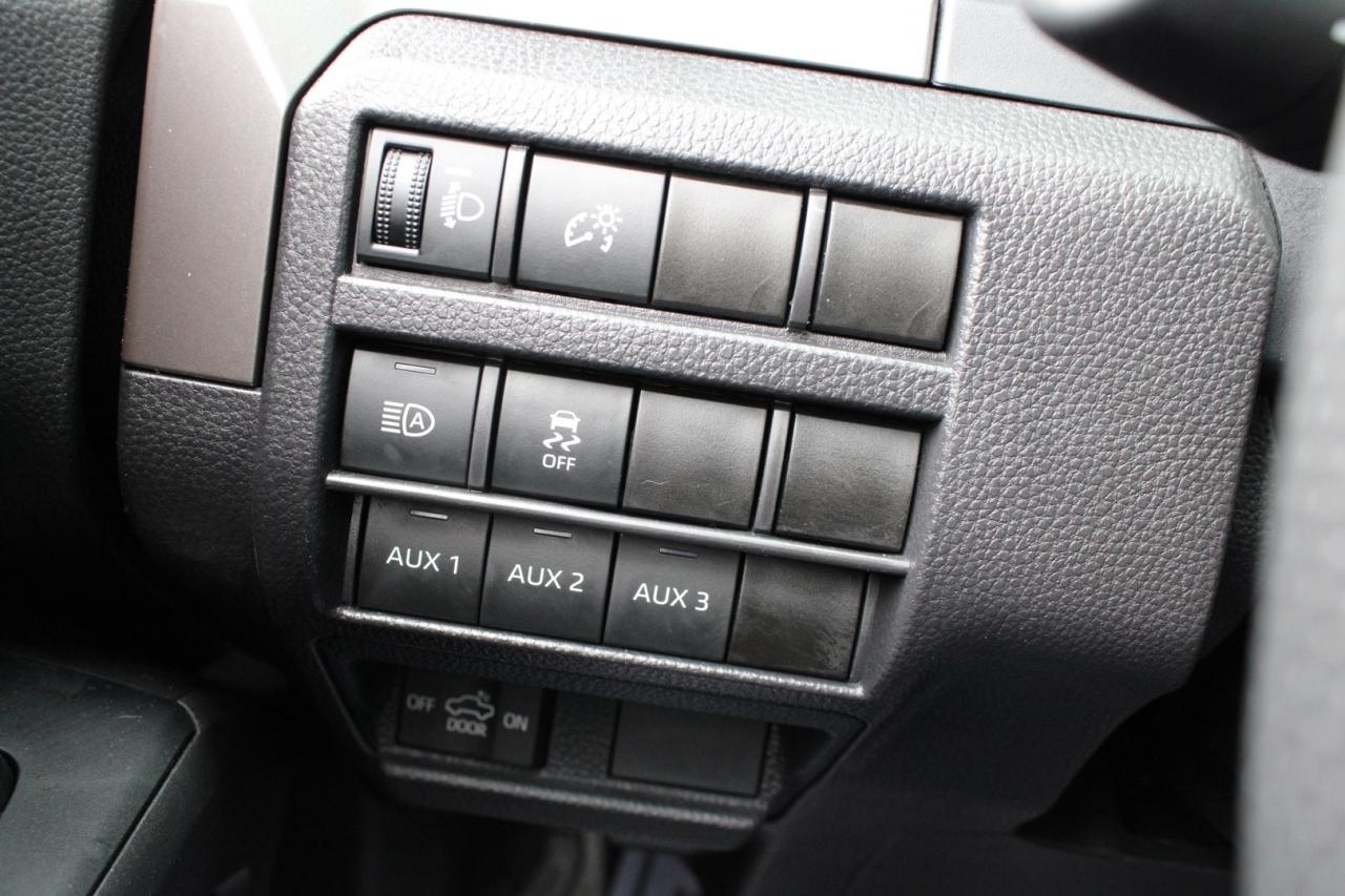 2024 Toyota Tacoma TRD Sport Double Cab 4WD 6 Speed Manual No Acciden Photo