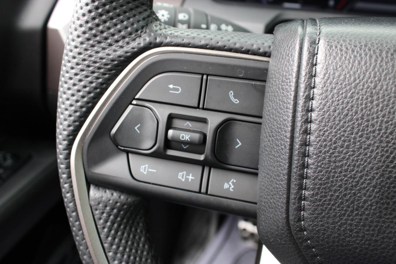 2024 Toyota Tacoma TRD Sport Double Cab 4WD 6 Speed Manual No Acciden Photo