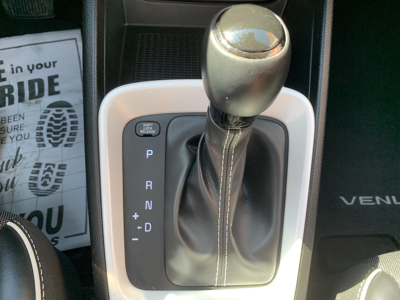 2021 Hyundai Venue Ultimate  / !!! 65780 KMS !!! CAR PLAY /NAVI !! Photo