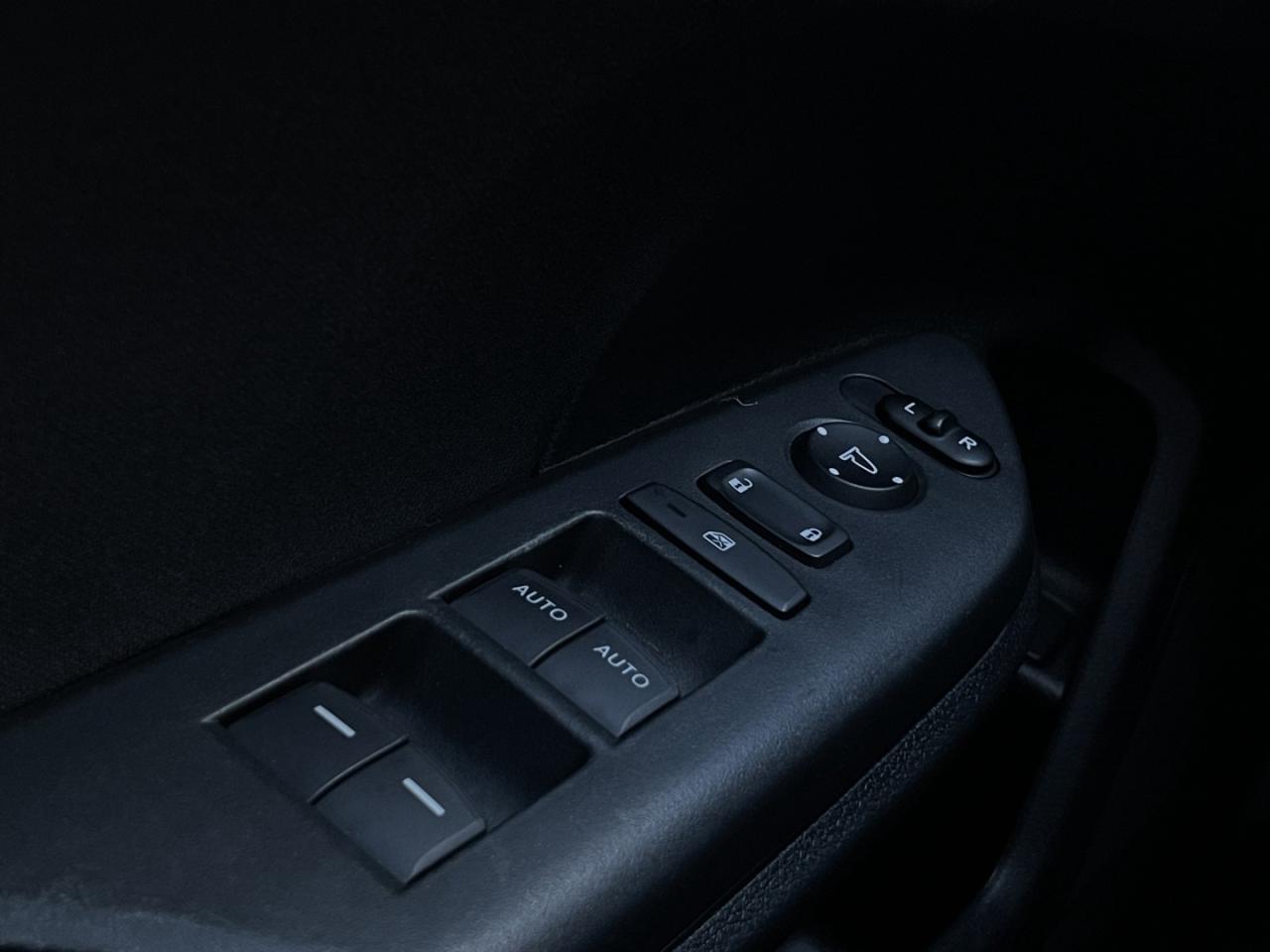 2020 Honda Civic EX Pearl white   Sunroof   Push Start   Honda Sens Photo