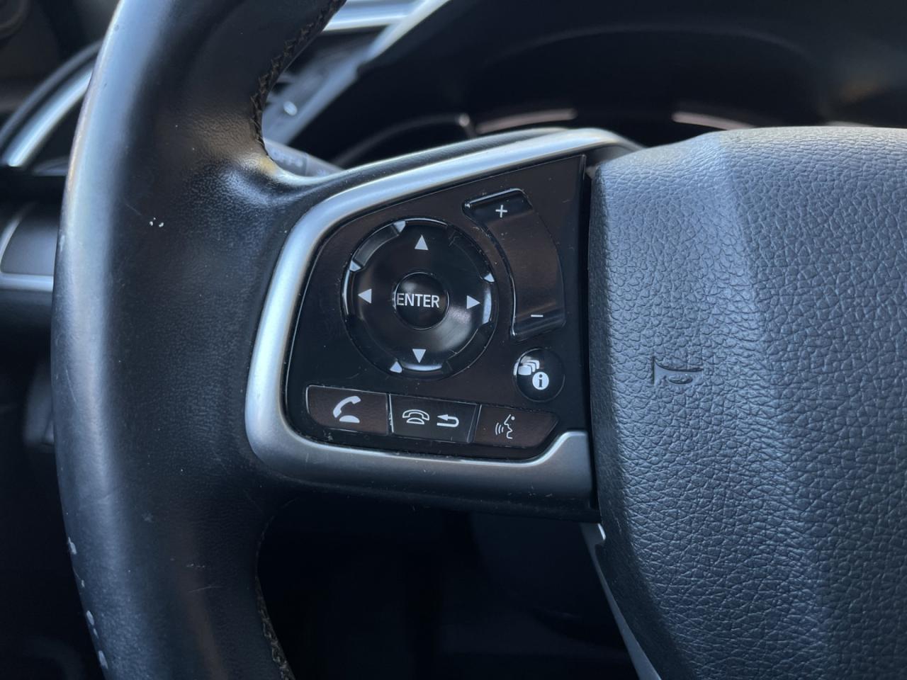 2020 Honda Civic EX Pearl white   Sunroof   Push Start   Honda Sens Photo