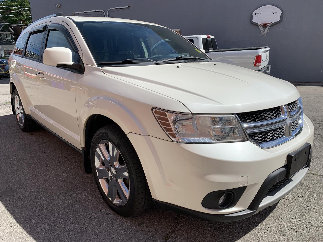 2012 Dodge Journey SXT / CREW !!! ONLY 105415 KMS !! RUST PROOFING !! Photo