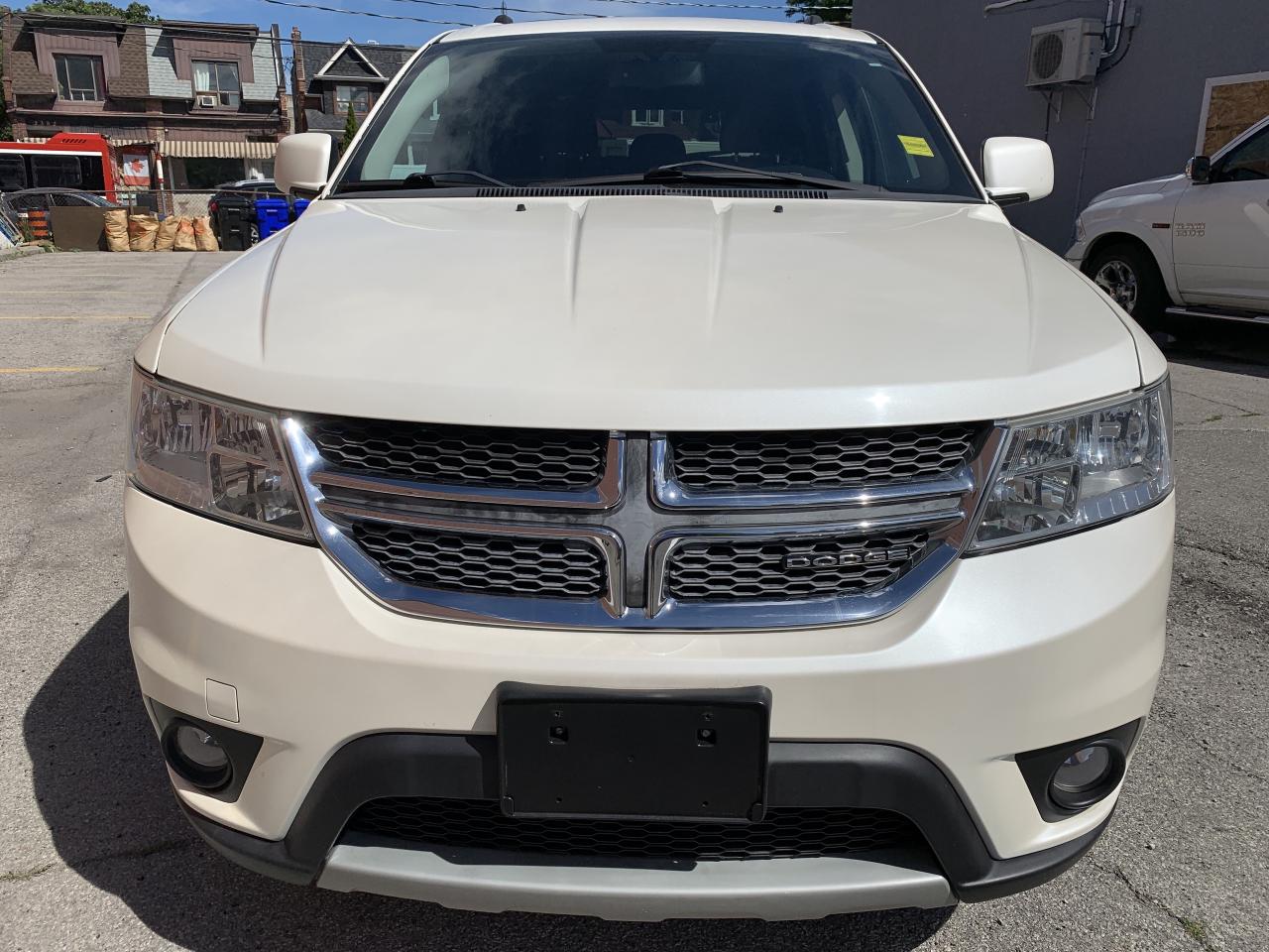 2012 Dodge Journey SXT / CREW !!! ONLY 105415 KMS !! RUST PROOFING !! Photo