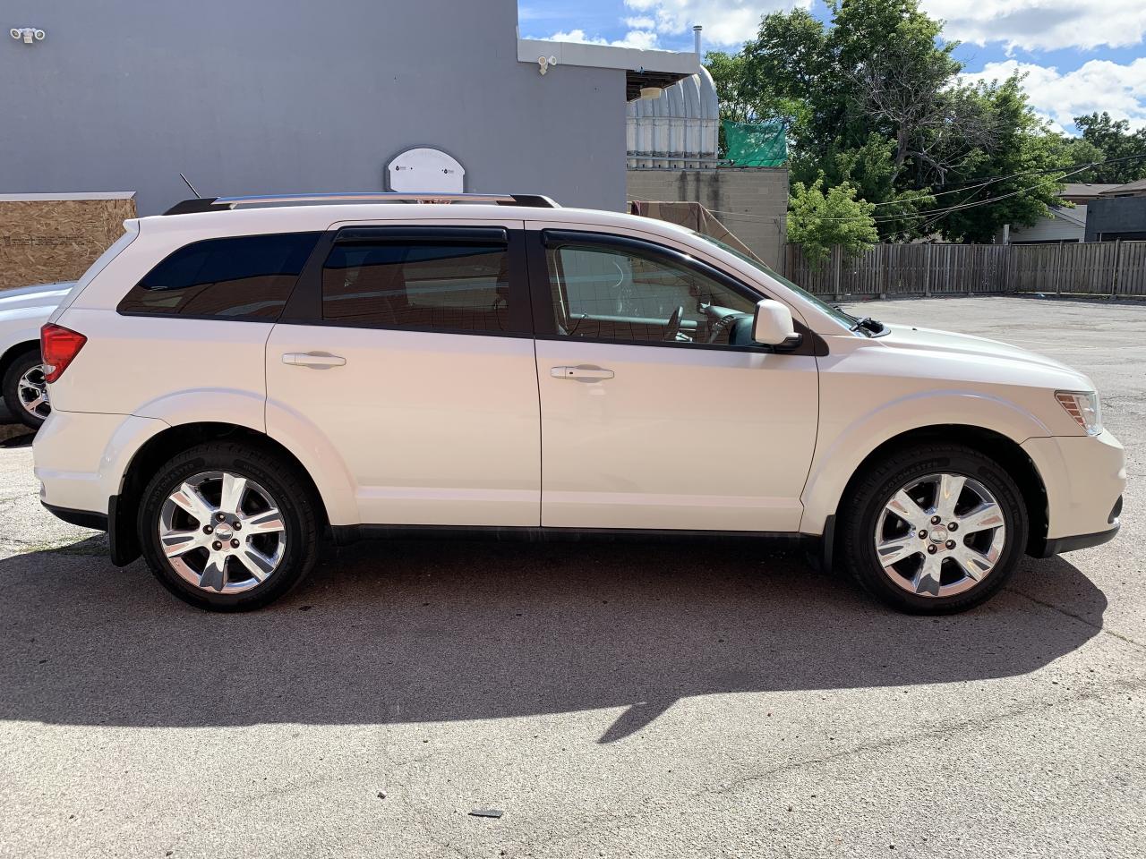2012 Dodge Journey SXT / CREW !!! ONLY 105415 KMS !! RUST PROOFING !! Photo