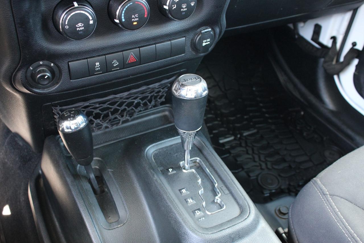 2018 Jeep Wrangler JK Unlimited Sport 4WD No Accident $96/Weekly Cert Photo