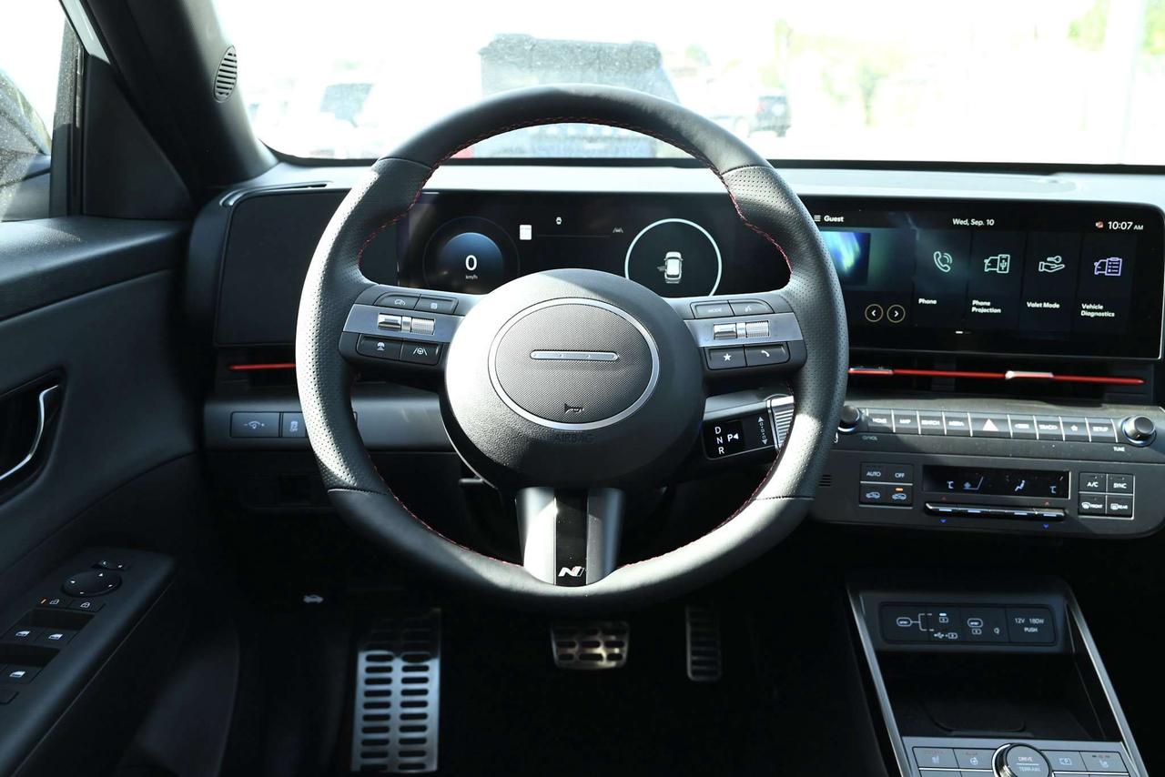 2025 Hyundai KONA 1.6T N Line AWD w/Two-Tone Roof Photo