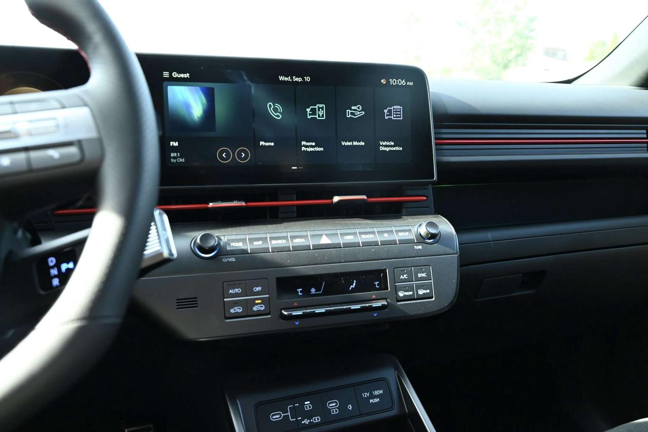 2025 Hyundai KONA 1.6T N Line AWD w/Two-Tone Roof Photo