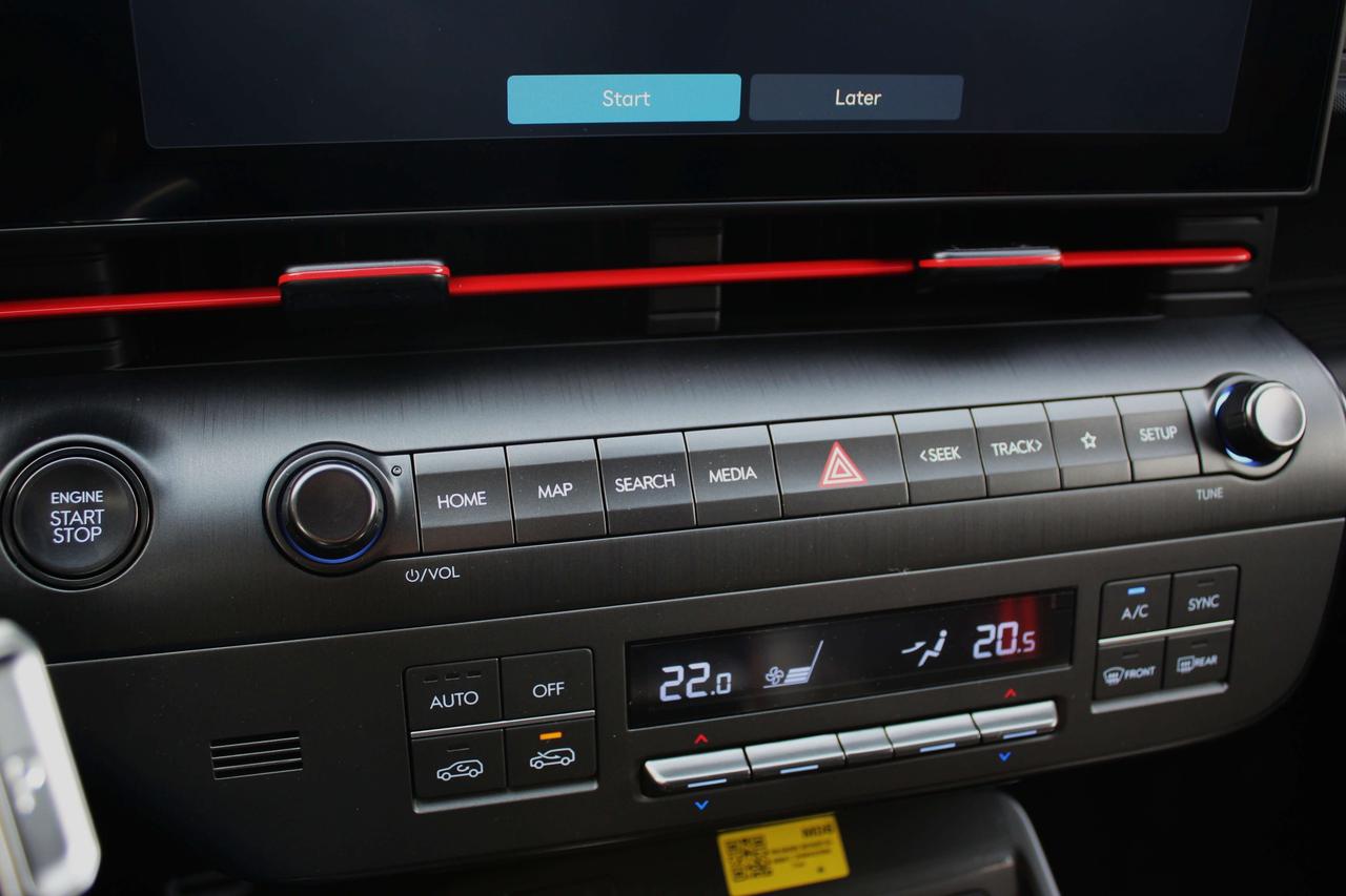 2025 Hyundai KONA 1.6T N Line AWD w/Two-Tone Roof Photo