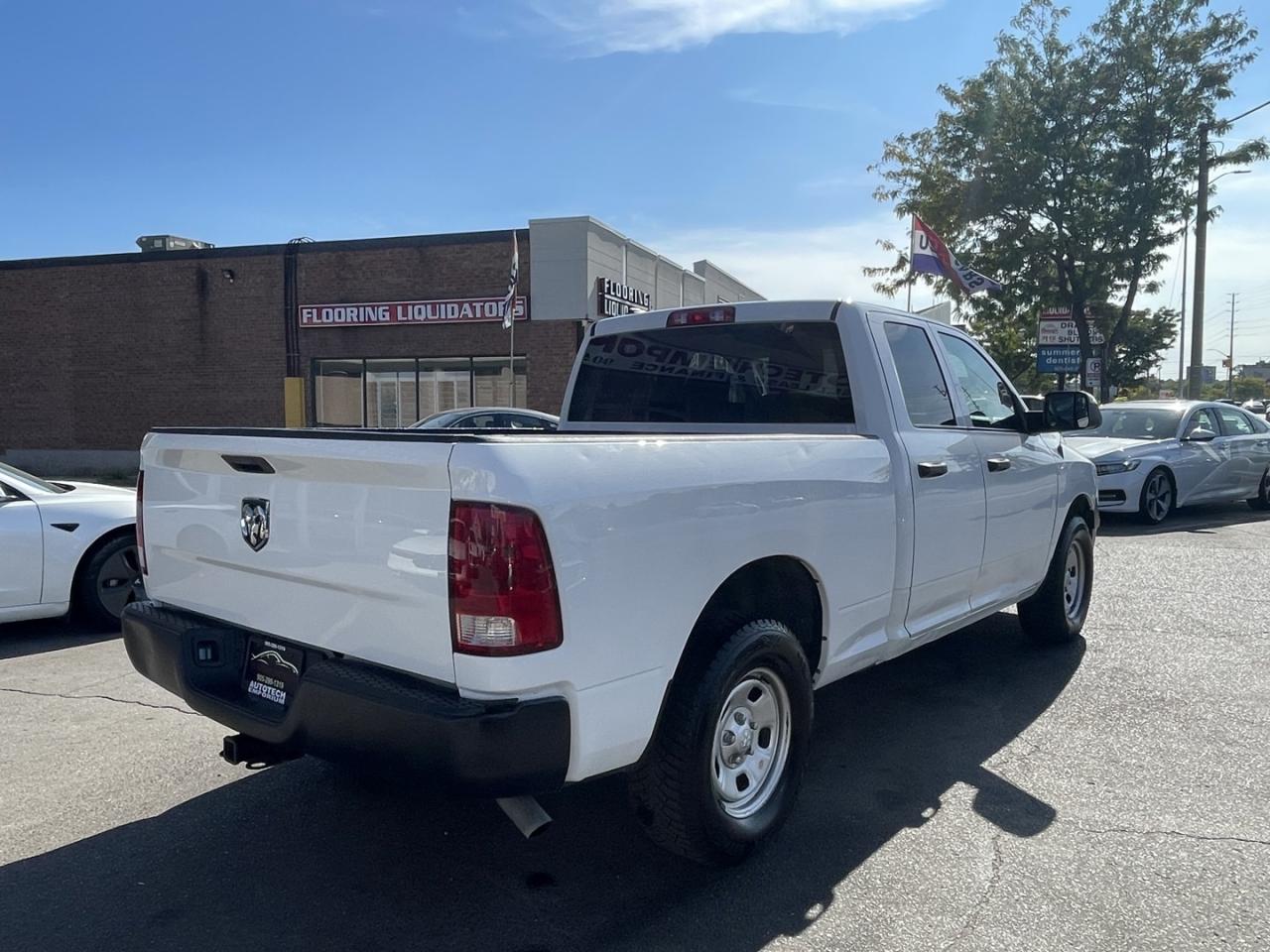 2021 RAM 1500 Classic Tradesman 6'4 BOX / Remote Start / Rev Cam Photo