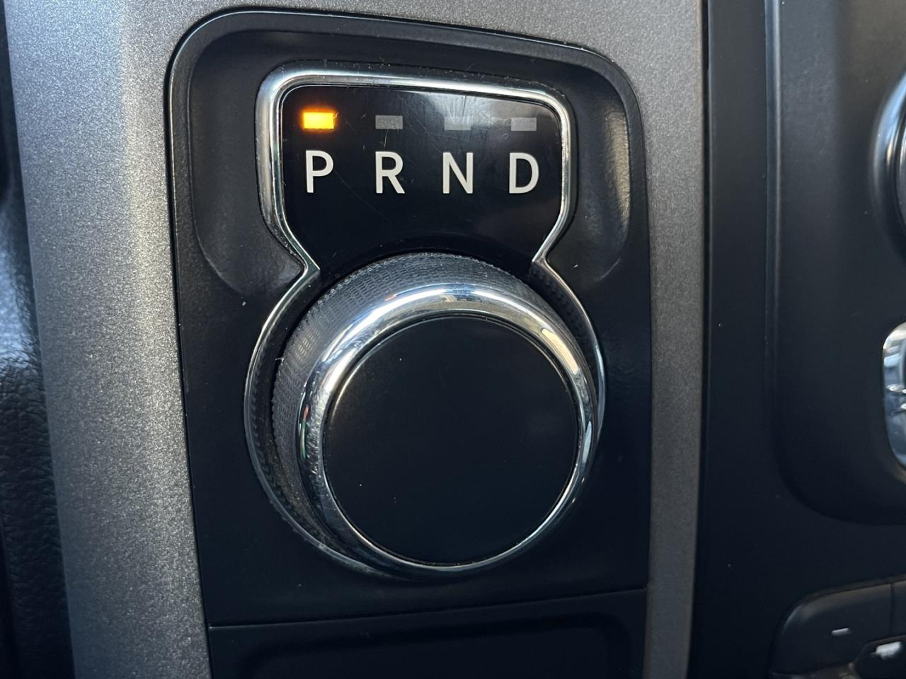 2021 RAM 1500 Classic Tradesman 6'4 BOX / Remote Start / Rev Cam Photo