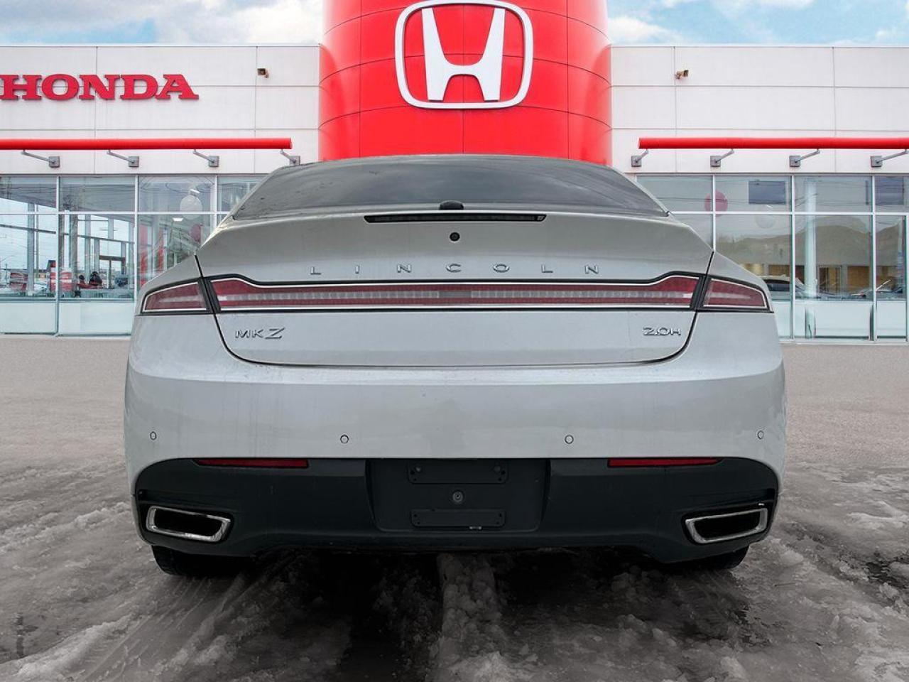2016 Lincoln MKZ Hybrid Photo4