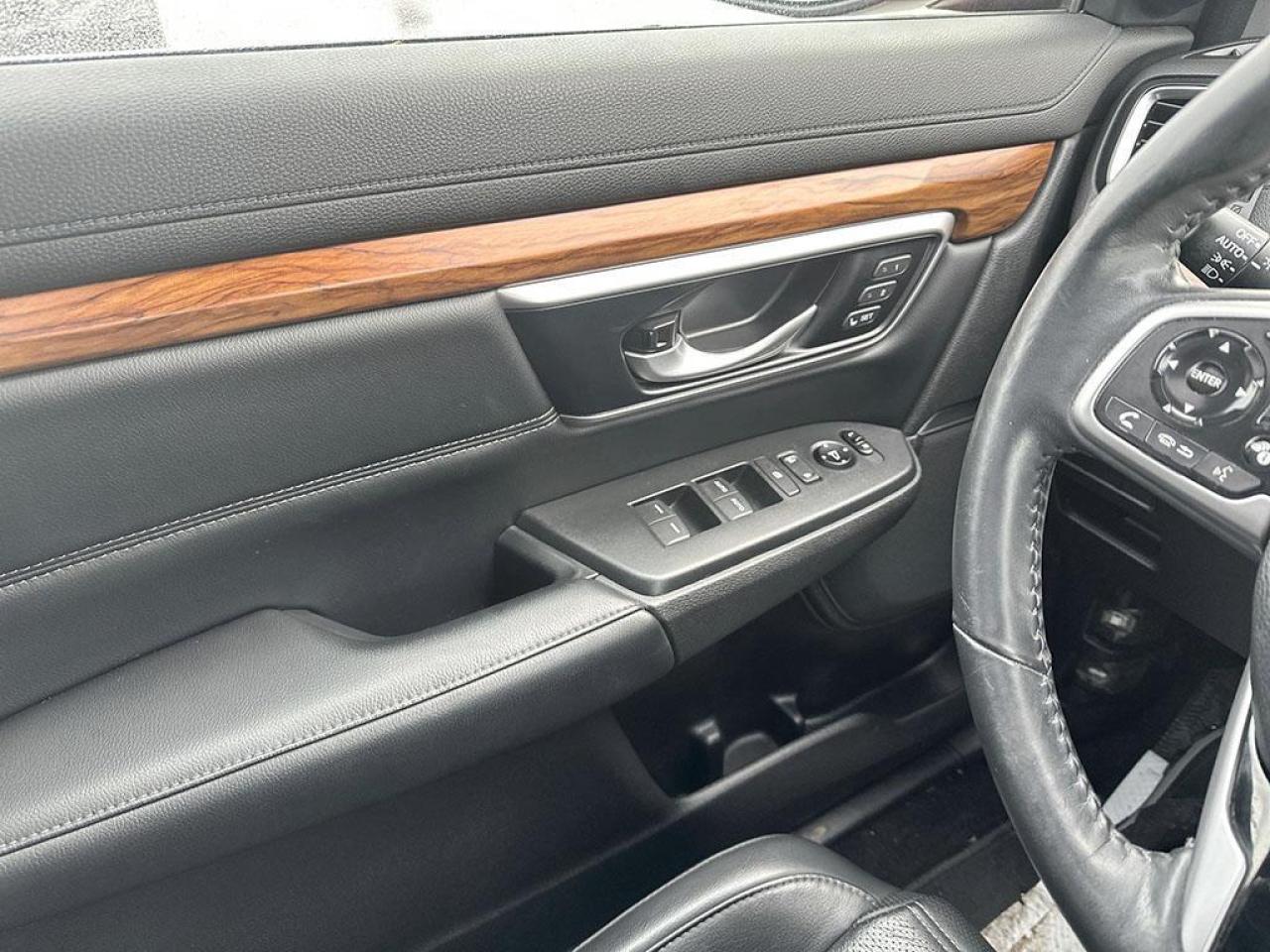 2020 Honda CR-V Touring Photo