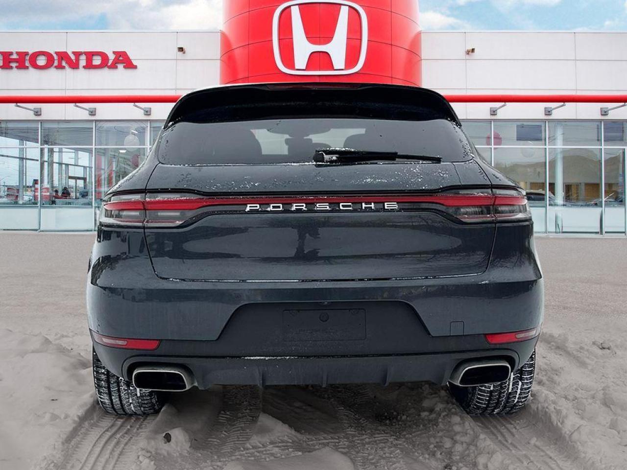 2021 Porsche Macan Base Photo