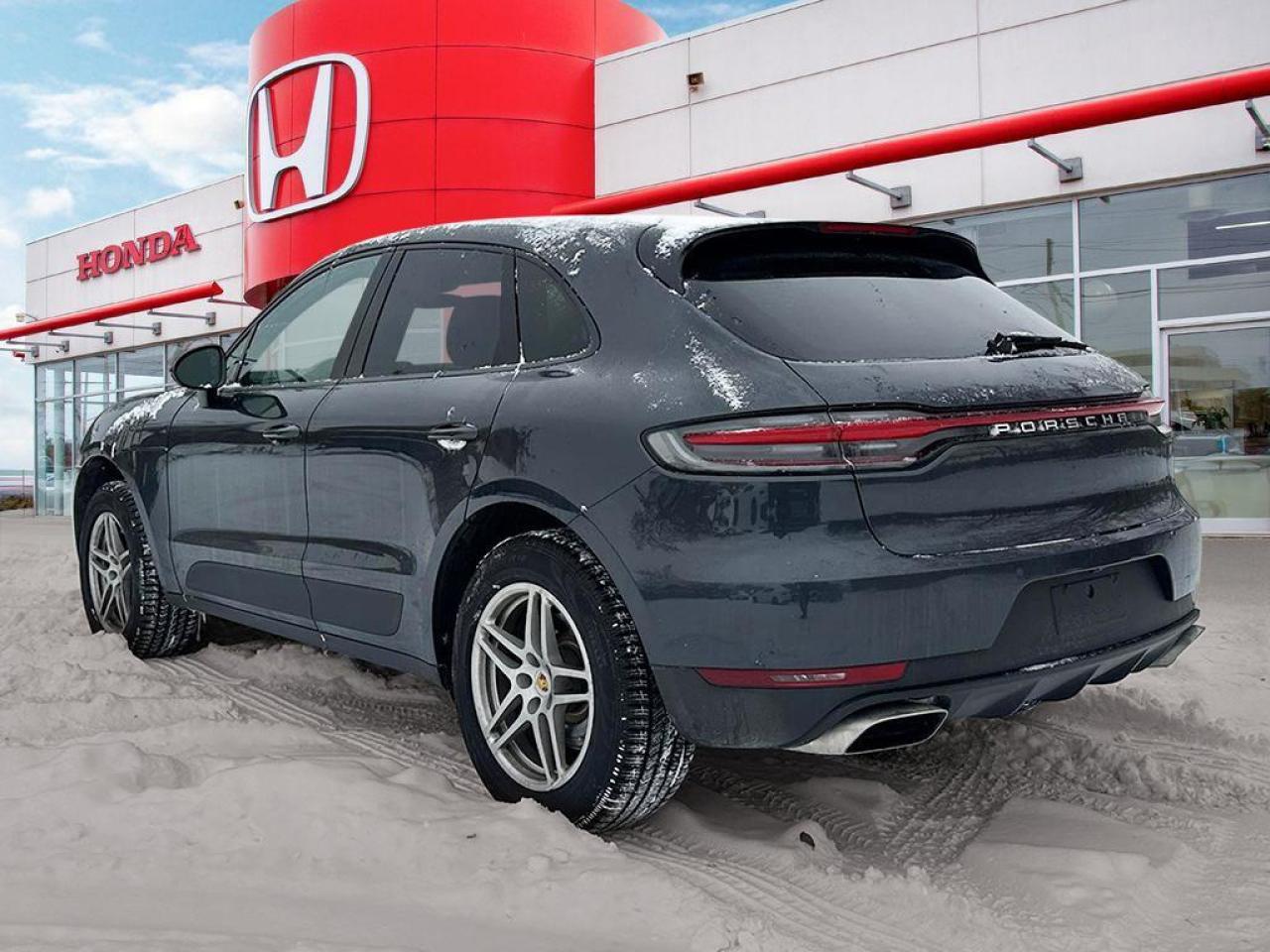 2021 Porsche Macan Base Photo