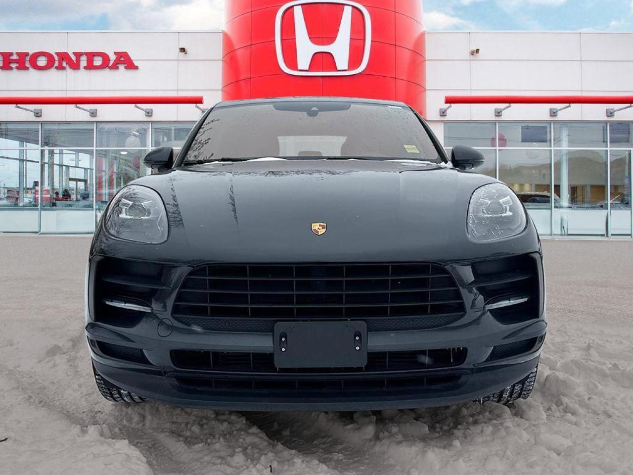 2021 Porsche Macan Base Photo