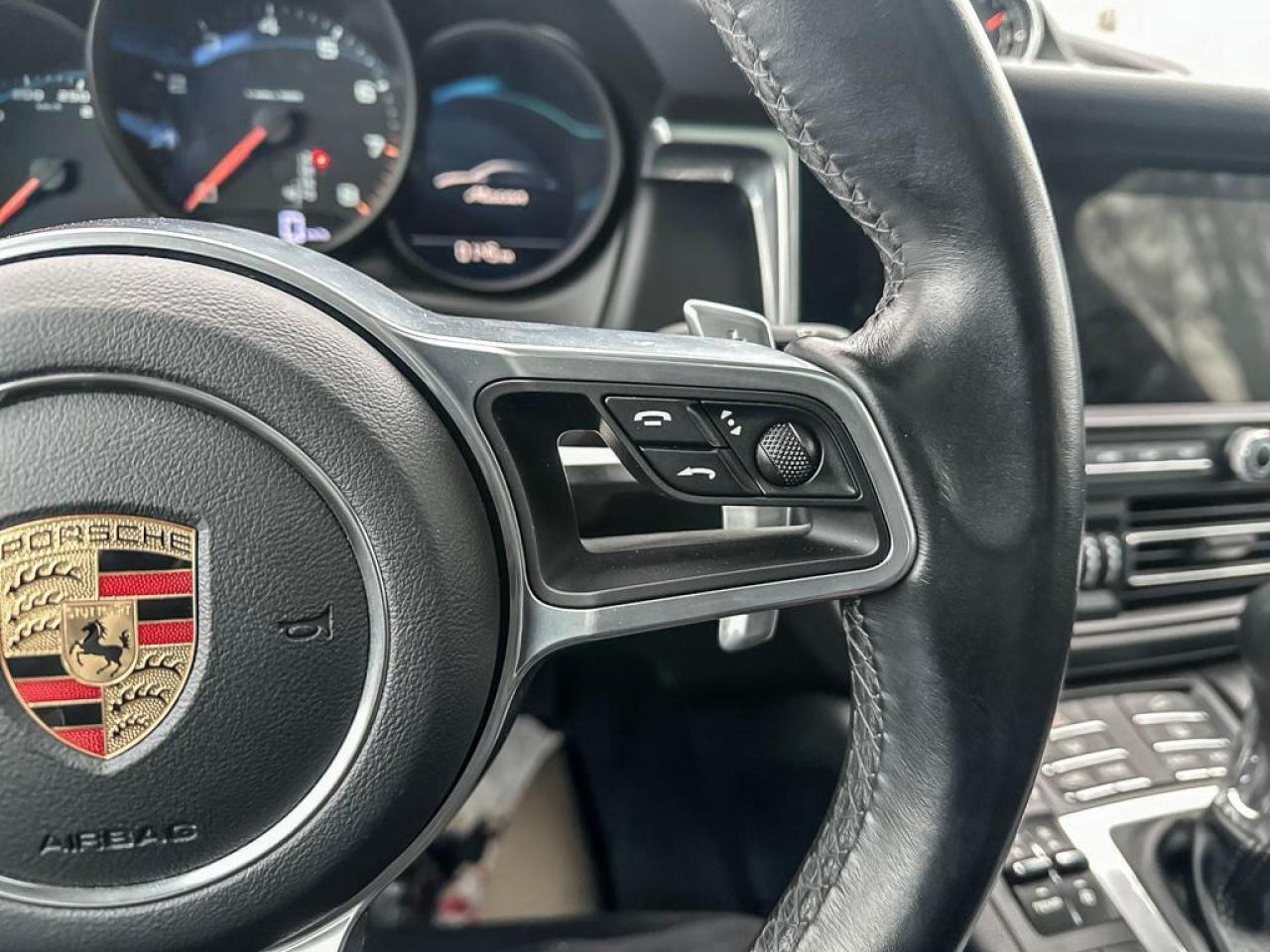 2021 Porsche Macan Base Photo