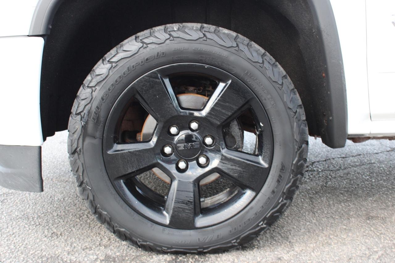 2018 GMC Sierra 1500 SLE Crew Cab 4WD Safety Certified Photo