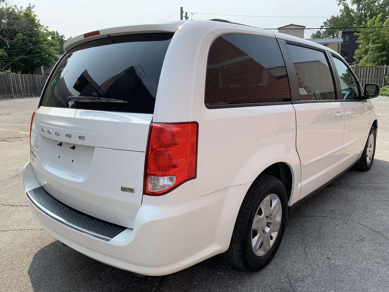 2013 Dodge Grand Caravan JUST SOLD SOLD SOLD !! SXT / 148064 KMS !! Photo4