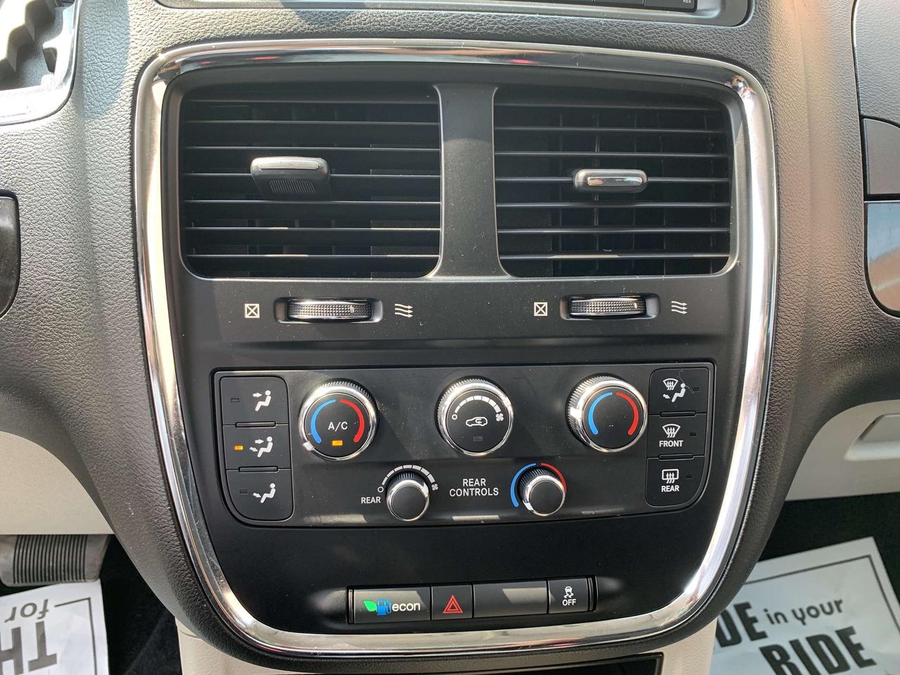 2013 Dodge Grand Caravan JUST SOLD SOLD SOLD !! SXT / 148064 KMS !! Photo