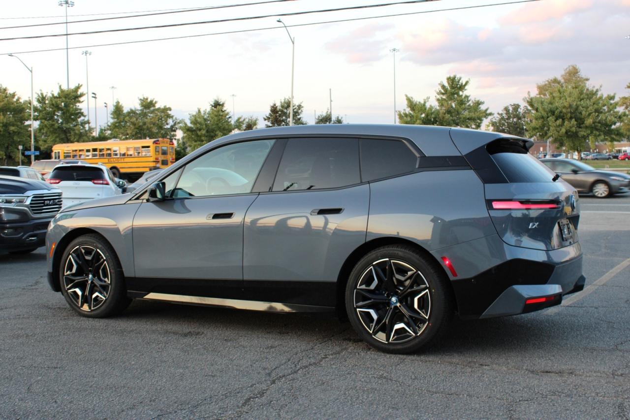 2022 BMW iX xDrive50 Premium Enhanced Blue Interior Certified Photo