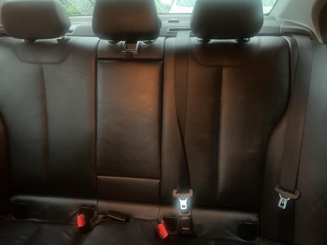 2014 BMW 3 Series 4dr Sdn 320i xDrive AWD/ ONE OWNER !! 152357 KMS Photo