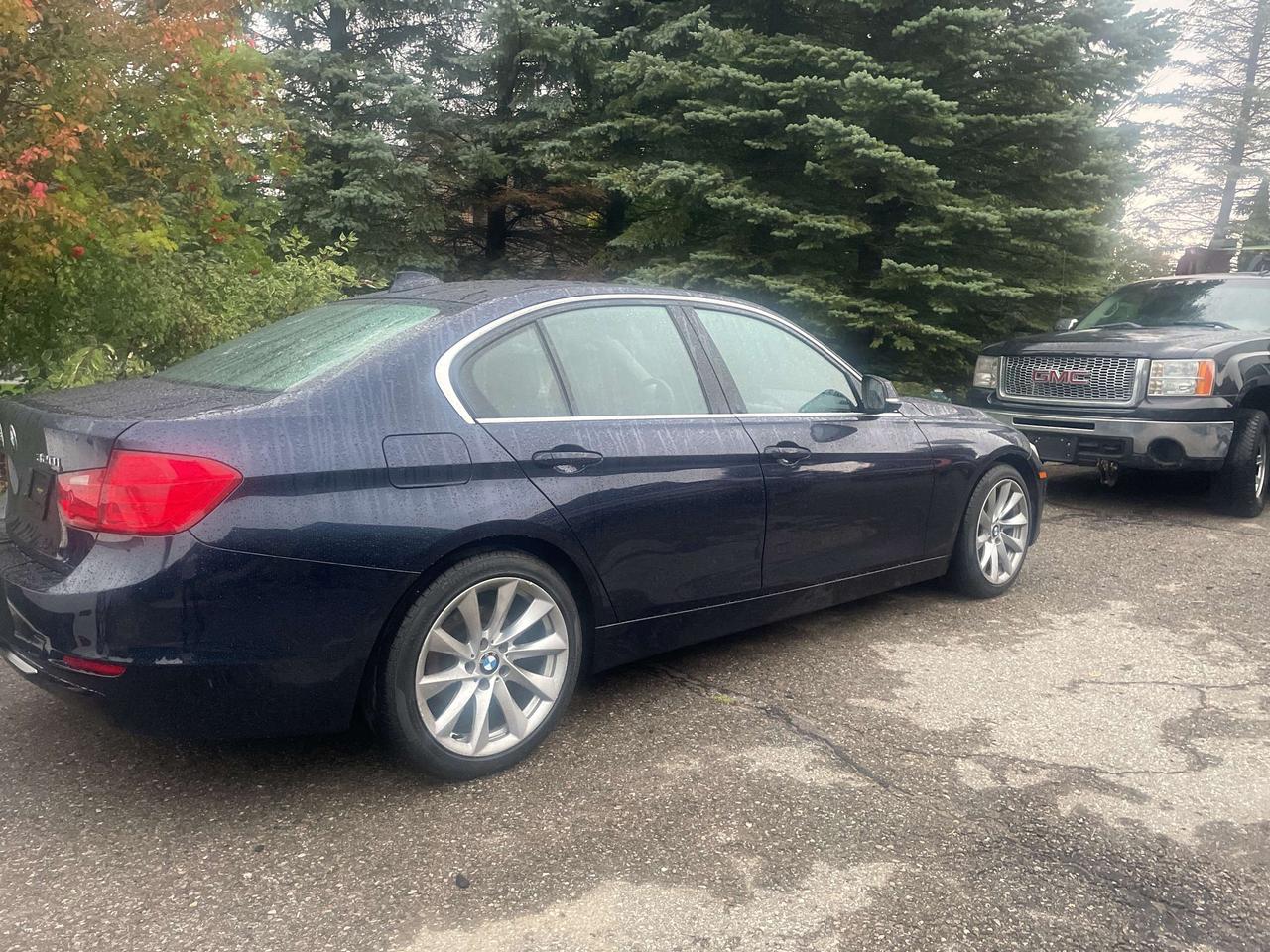 2014 BMW 3 Series 4dr Sdn 320i xDrive AWD/ ONE OWNER !! 152357 KMS Photo