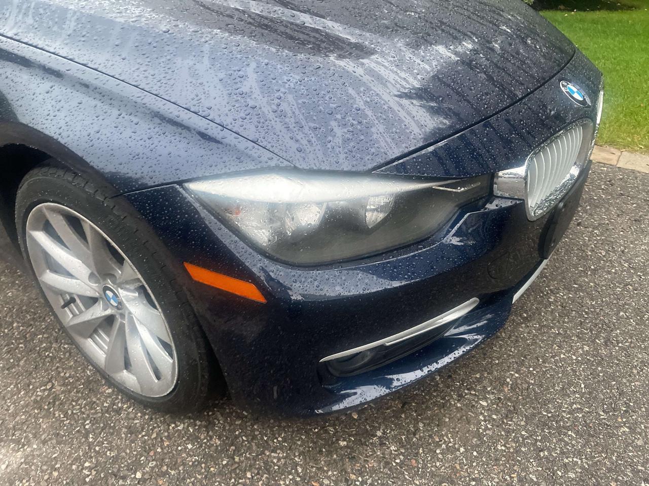 2014 BMW 3 Series 4dr Sdn 320i xDrive AWD/ ONE OWNER !! 152357 KMS Photo