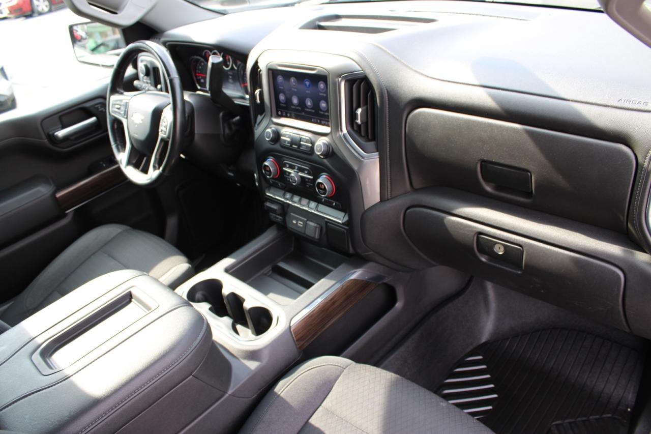 2022 Chevrolet Silverado 1500 LT TRAIL BOSS CREW CAB LONG BOX 4WD Photo