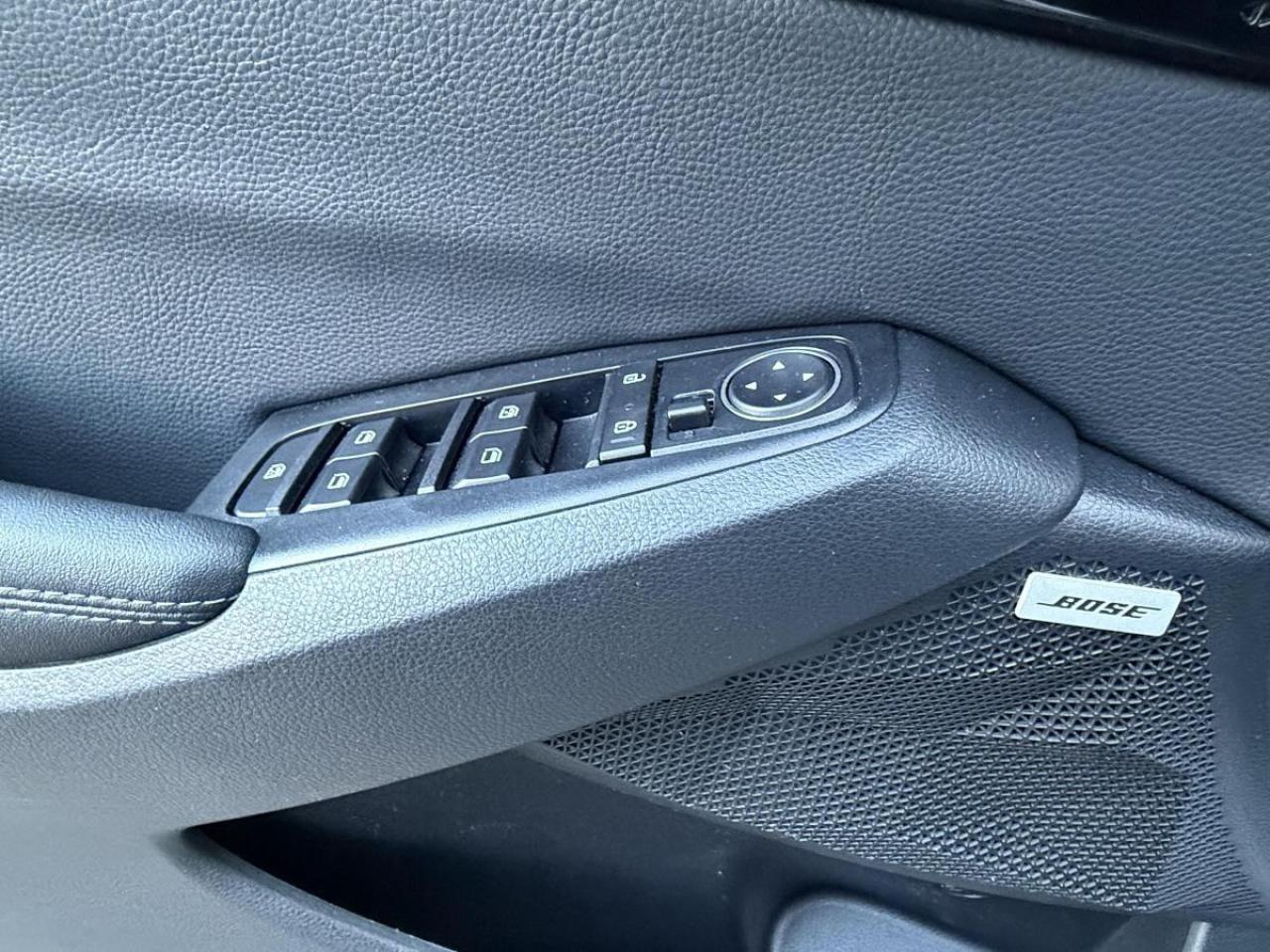 2022 Kia Seltos SX Turbo AWD w/Black Interior Photo