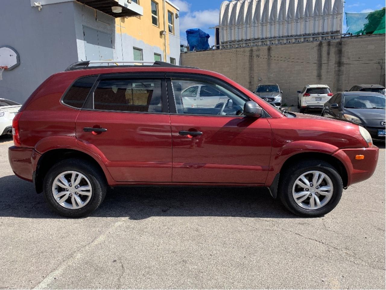 2009 Hyundai Tucson GL MODEL  AUTO !! ONE OWNER !! CAR FAX CLEAN !! Photo