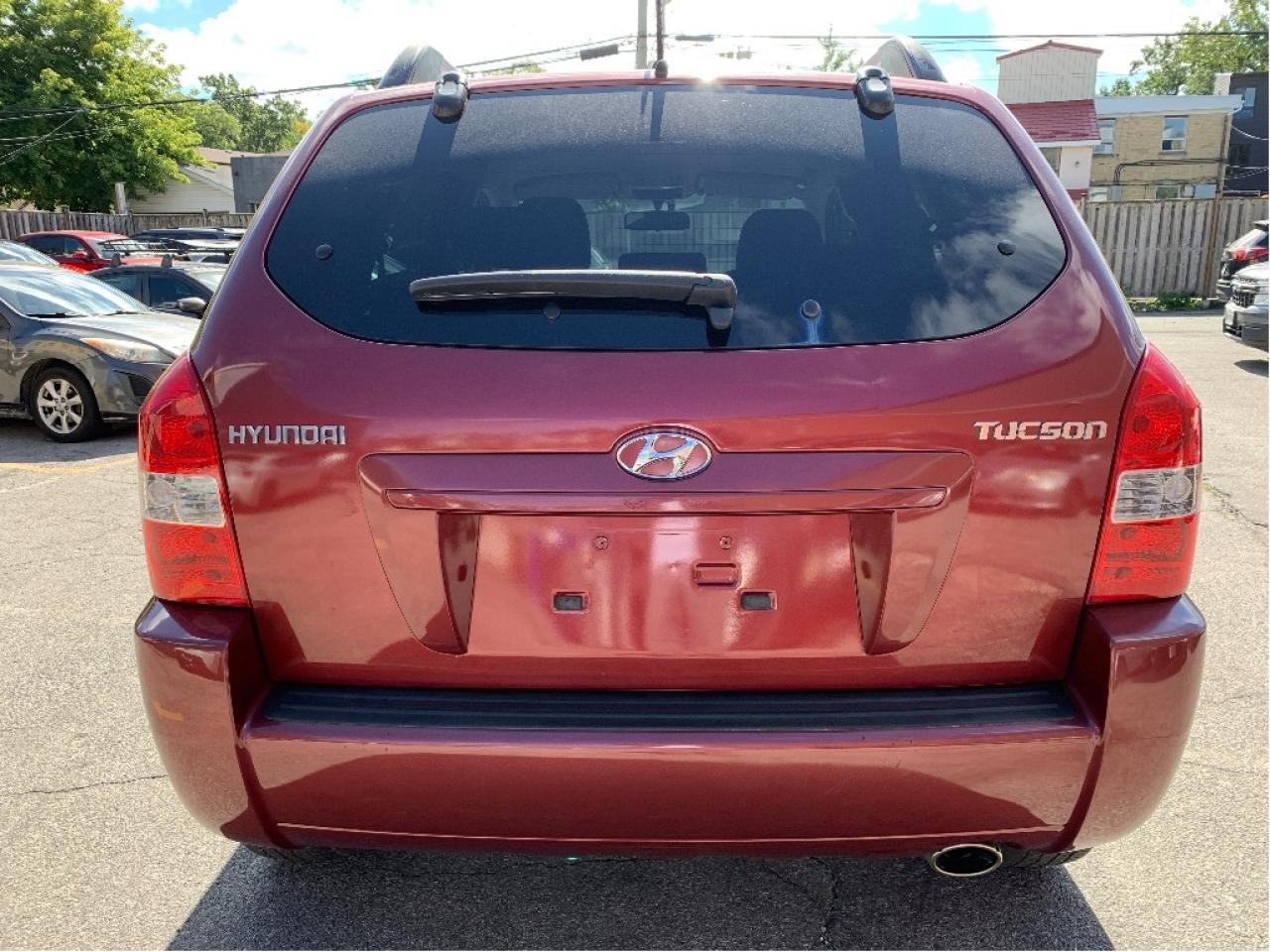 2009 Hyundai Tucson GL MODEL  AUTO !! ONE OWNER !! CAR FAX CLEAN !! Photo