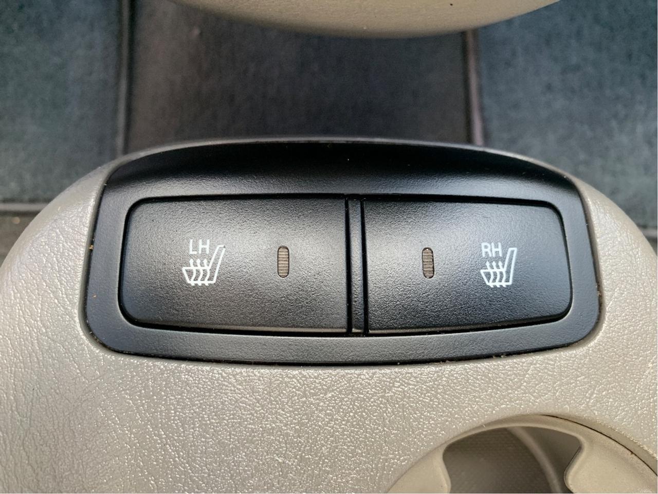 2009 Hyundai Tucson GL MODEL  AUTO !! ONE OWNER !! CAR FAX CLEAN !! Photo