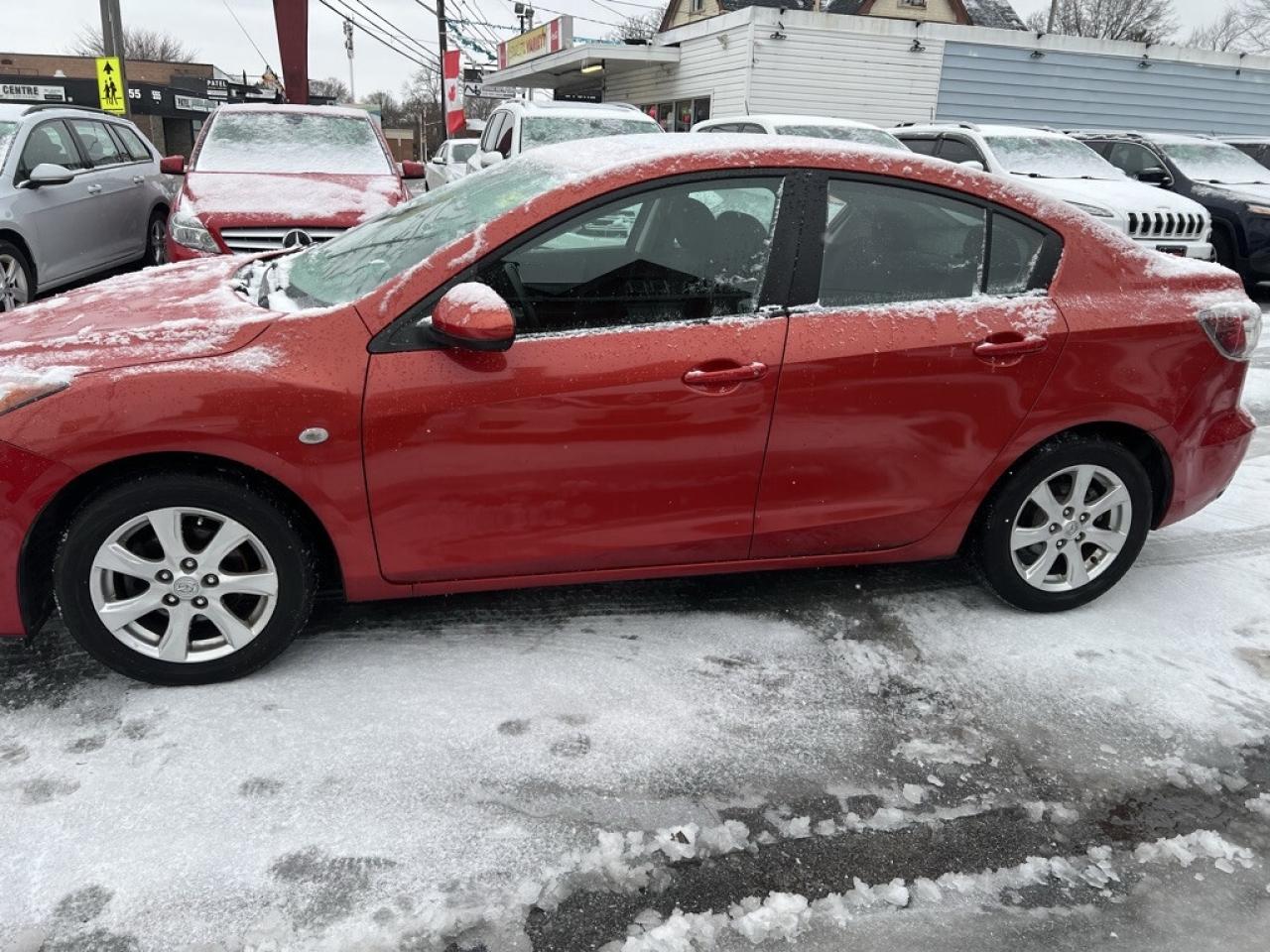 2010 Mazda MAZDA3 4dr Sedan Automatic GX Photo3