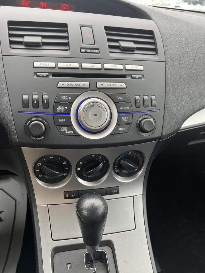 2010 Mazda MAZDA3 4dr Sedan Automatic GX Photo