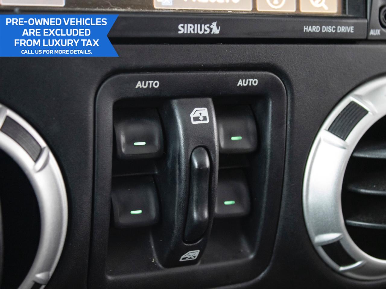 2016 Jeep WRANGLER UNLIMITED SAHARA EDITION-NO ACCIDENTS-LOW KMS Photo