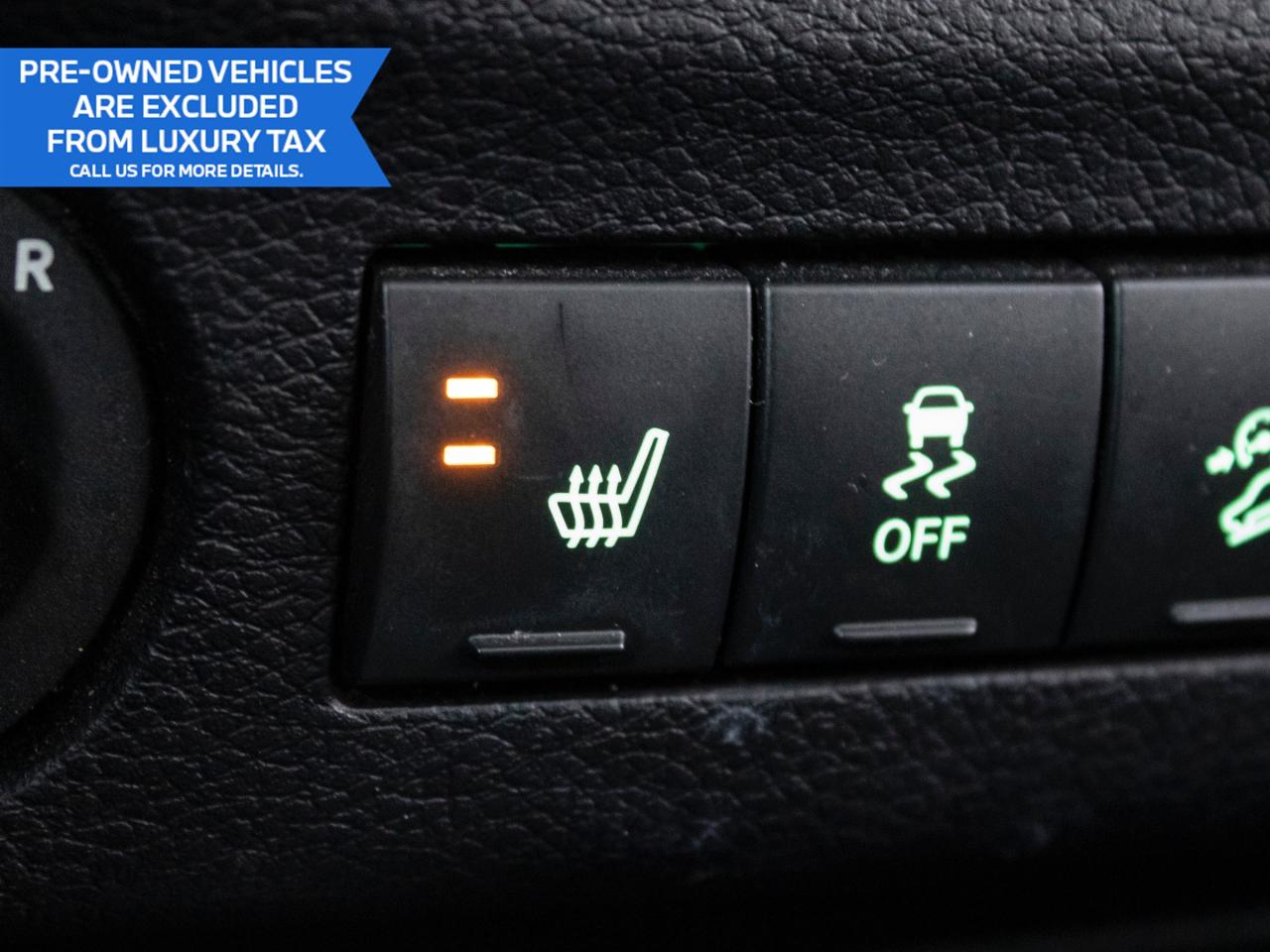 2016 Jeep WRANGLER UNLIMITED SAHARA EDITION-NO ACCIDENTS-LOW KMS Photo