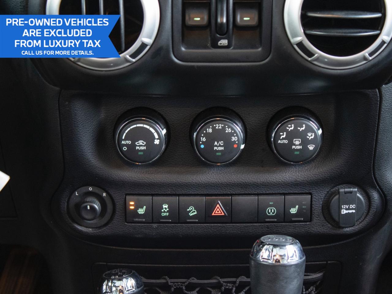 2016 Jeep WRANGLER UNLIMITED SAHARA EDITION-NO ACCIDENTS-LOW KMS Photo