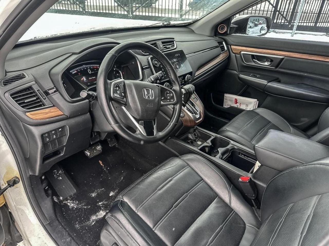 2017 Honda CR-V Touring Photo