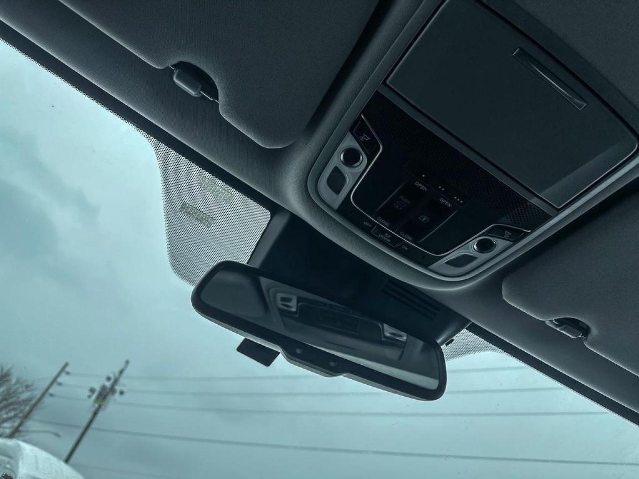 2017 Honda CR-V Touring Photo