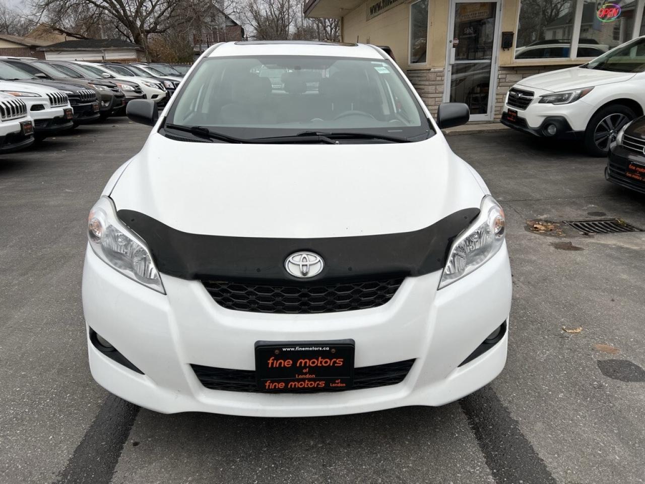 2012 Toyota Matrix 4dr Automatic  Front-wheel Drive Photo