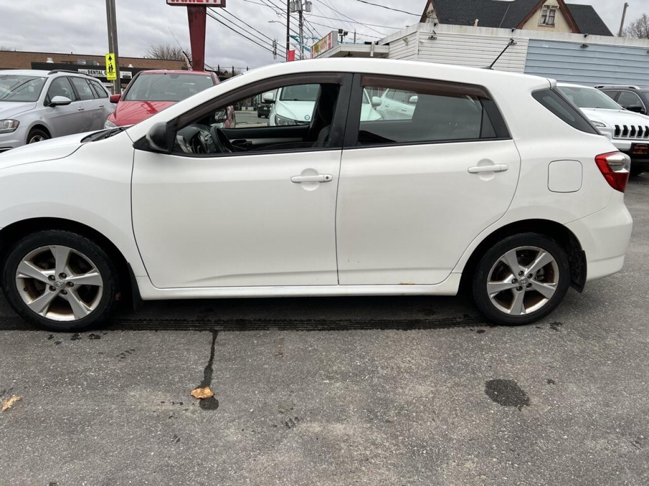 2012 Toyota Matrix 4dr Automatic  Front-wheel Drive Photo3