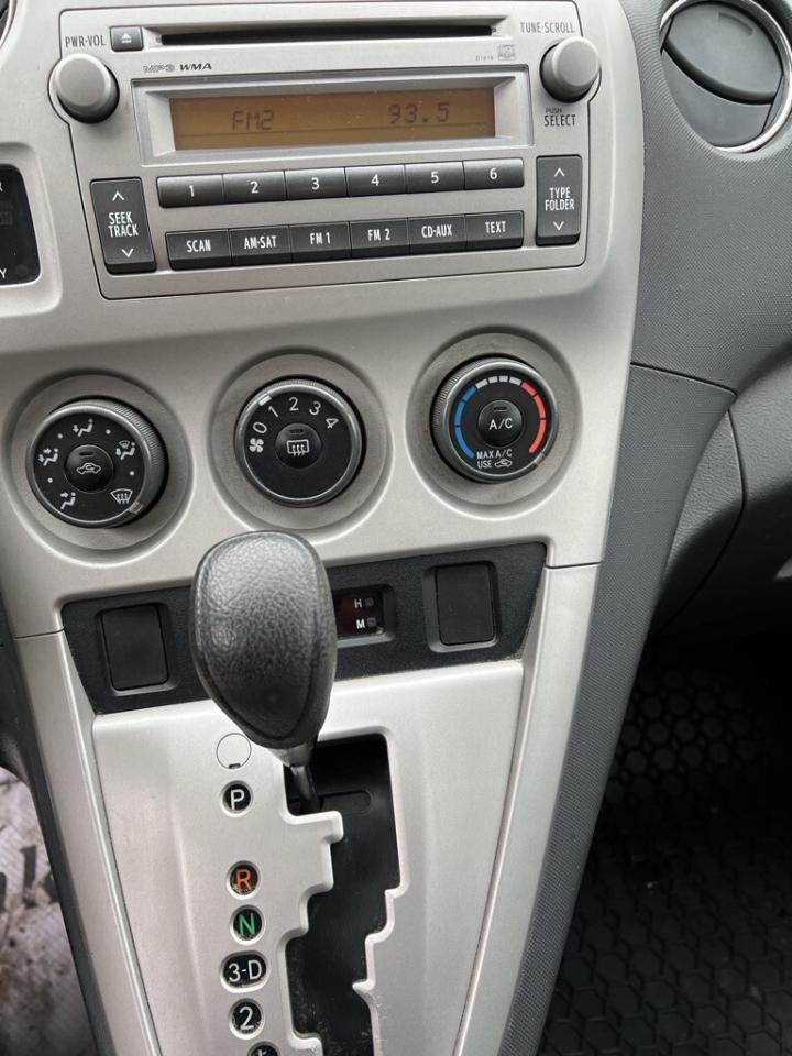 2012 Toyota Matrix 4dr Automatic  Front-wheel Drive Photo