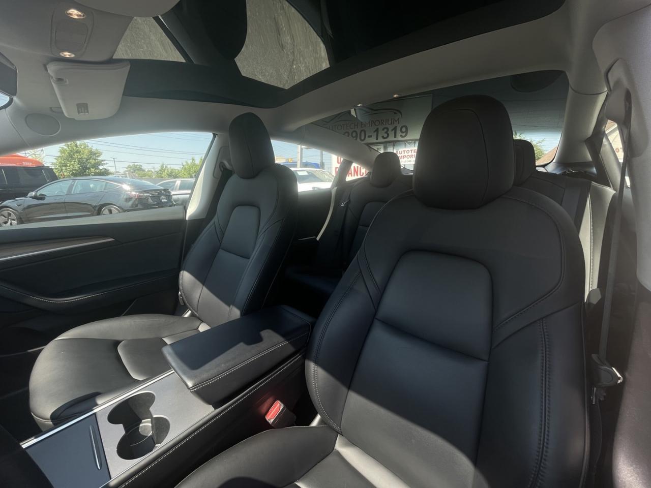 2021 Tesla Model 3 SR Plus / Pano Roof / Leather / Blind Spot Cameras Photo